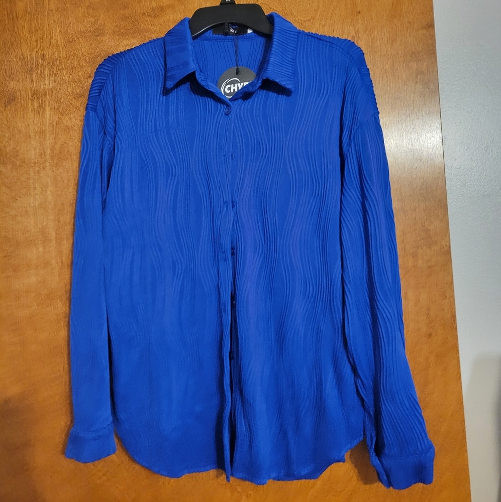 Brand New Never Worn Womens Long Sleeve Button Up Blouse